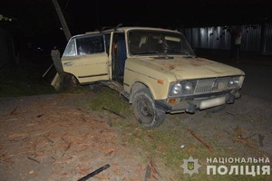 На Закарпатті пʼяний водій збив жінку з двома дітьми, одна дитина - загинула