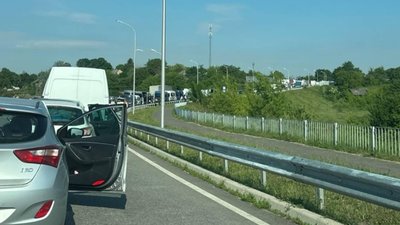 На кордоні з Польщею утворилися черги на виїзд з України