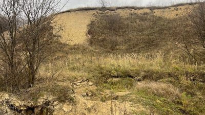 У Львівській області екоінспектори викрили незаконний видобуток піску