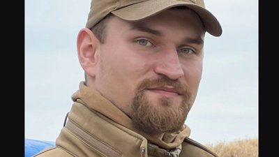 Президент присвоїв загиблому пілоту F-16 Устименку звання Героя України