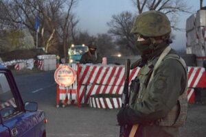 Нацгвардійці зброєю зупинили п’яного водія, який намагався прорватись через блокпост