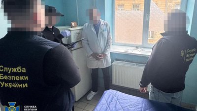 У Львові викрито лікаря, який вимагав хабар за продовження групи інвалідності