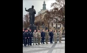 Львів хвилиною мовчання вшановує пам’ять загиблих Героїв (ВІДЕО)