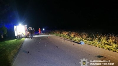 У ДТП на Тернопільщині загинув мотоцикліст та пішохід, якого він збив