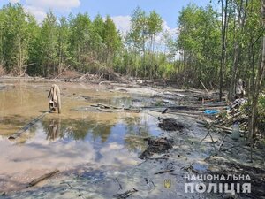 На Рівненщині бурштинокопачі створюють природні перешкоди для диверсантів з білорусі (ФОТО)