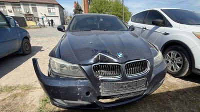На Львівщині водій протаранив меморіал Героям Небесної Сотні (ФОТО)