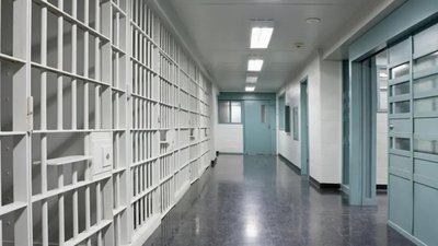 На Полтавщині кинули за грати пенсіонерку, яка замовила кілера для коханця своєї дочки