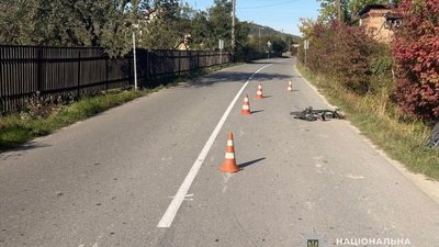 У поліції повідомили деталі ДТП на Львівщині за участі службового авто
