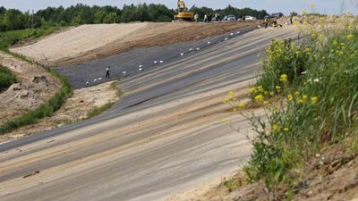 Одне з найбільших сміттєзвалищ в Україні вже до кінця року стане полем для тренування військових (ФОТО)