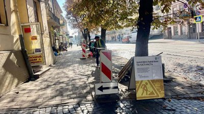 У Львові зупинка «Медичний університет»  стане безбар’єрною