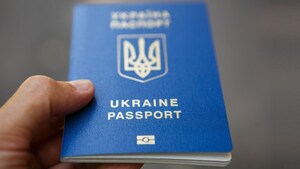 Українські волонтери за свої кошти оформлюватимуть біометричні паспорти дітям загиблих чи поранених ветеранів АТО