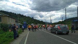 На Старосамбірщині протестувальники третій день перекривають трасу: авто Козицького не пропустили (фото)