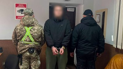 У ПП "Шегині" прикордонники затримали 18-річного юнака, який перебував у розшуку