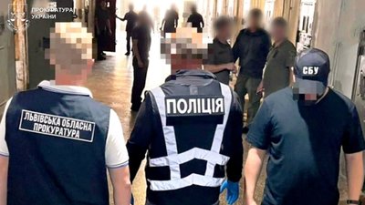 На Львівщині двоє в’язнів Дрогобицької колонії отримали понад 9 років за торгівлю метадоном