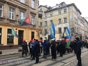 У Львові мітингують шахтарі, кінцева зупинка — ЛОДА (фото) ОНОВЛЕНО