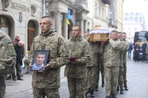 У Львові віддали останню шану військовому та тренеру “Ігор Нескорених” Дмитру Сидоруку