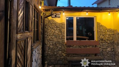 Поліція затримала чоловіка, який побив власника кафе на Львівщині