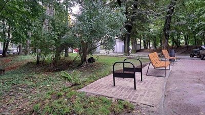 У Львові у Стрийському парку встановлять нові лавки та сміттєві баки