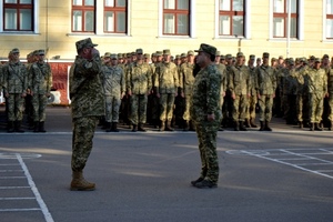 Курсантів Акадеї сухопутних військ урочисто привітав міністр оборони України Степан Полторак (фото)