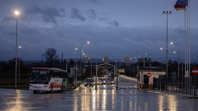 На Львівщині за добу кордон перетнули понад 75 тисяч людей: де найбільші черги