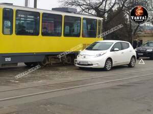 У Львові на Промисловій сталась ДТП за участі двох автомобілів (фото, відео)