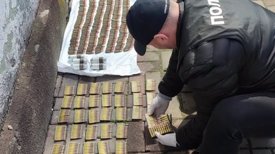 На Львівщині припинили незаконний збут мінометів, автоматів та боєприпасів до них