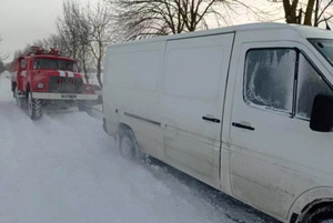 Дорожники повідомляють про перемети на автошляхах державного значення