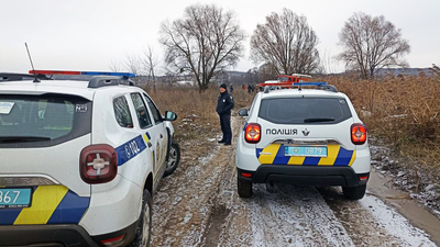 На Поліссі у болотах знайшли знесиленого чоловіка (ФОТО)