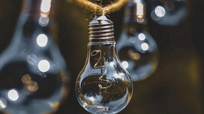 На Львівщині тривалість вимкнень світла становить від 13 до 15 годин