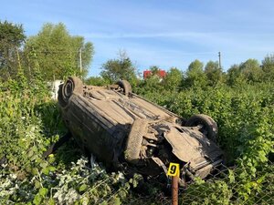 У Львівській області перекинувся автомобіль (ФОТО)