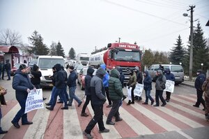 Завтра жителі прикордоння обіцяють перекрити пункти пропуску на вісім годин