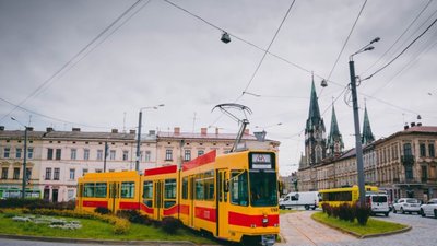 У Львові перші трамваї Schindler Be 4/8 готуються до виїзду на маршрути міста