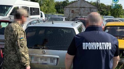 На Львівщині військовим передали 5 вилучених транспортних засобів