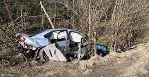 На Львівщині п'яний водій розтрощив авто і «вклав» на лікарняне ліжко свого пасажира (ВІДЕО, ФОТО)