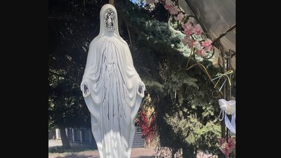 У Львові чоловік осквернив фігуру Матері Божої