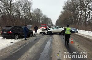 ДТП "Лоб в лоб": на Хмельниччині дві водійки не поділили дорогу (фото)