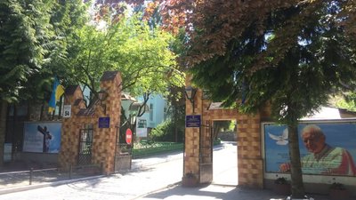 На Львівщині 36-річний чоловік потрапив до реанімації з небезпечною інфекцією