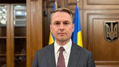 Кравченко подав у відставку з посади генпрокурора