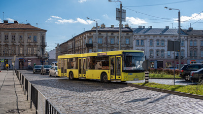  У центрі Львова тимчасово змінять схему руху транспорту