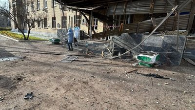 У Києві через російську атаку пошкоджені корпуси Інституту отоларингології