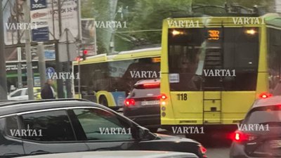 У Львові через обрив контактної мережі затримуються тролейбуси (ФОТО)