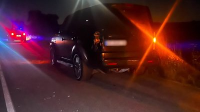 На Львівщині 16-річний мотоцикліст зіткнувся з Range Rover