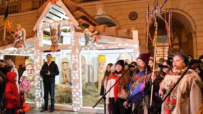 У Львові відкрили різдвяну шопку