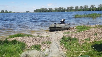 На Львівщині на водоймах вилучили 100 метрів браконьєрських сіток