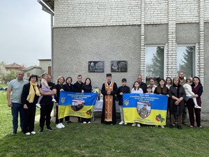 На Львівщині на гімназії відкрили пам'ятні знаки двом Героям (ФОТО)