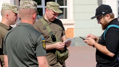 Яке покарання передбачене за відмову від повістки: у ТЦК пояснили