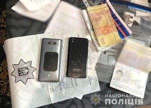 На Рівненщині торгували підробними ПЛР-довідками (фото)