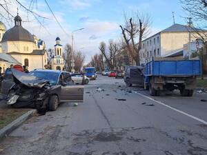 На Львівщині сталася автопригода (ФОТО, ВІДЕО)