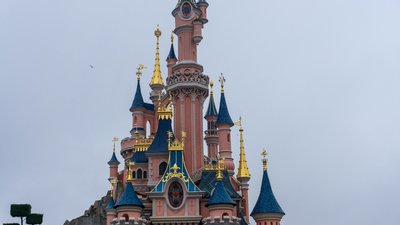 У Франції британець хотів одружитися з 9-річною українкою: нові подробиці скандалу