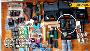 У Львові викрили російського священника, який незаконно торгував саморобною зброєю через «Нову Пошту» (фото)